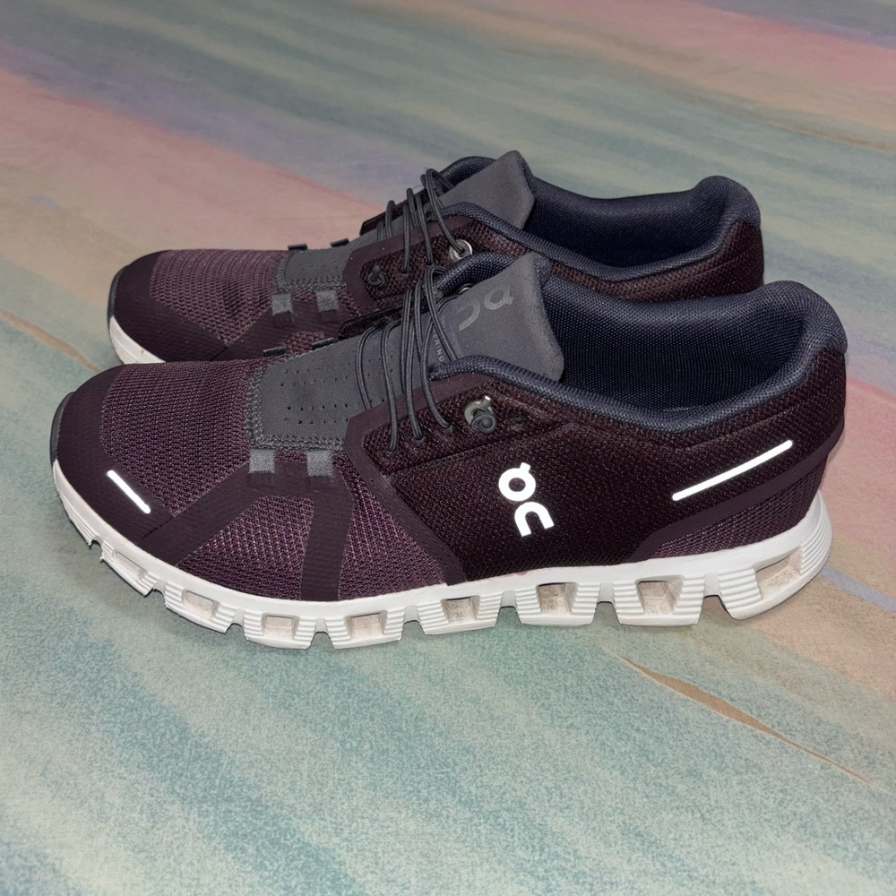 ON RUNNING cloud 5 mulberry eclipse athletic snea… - image 1